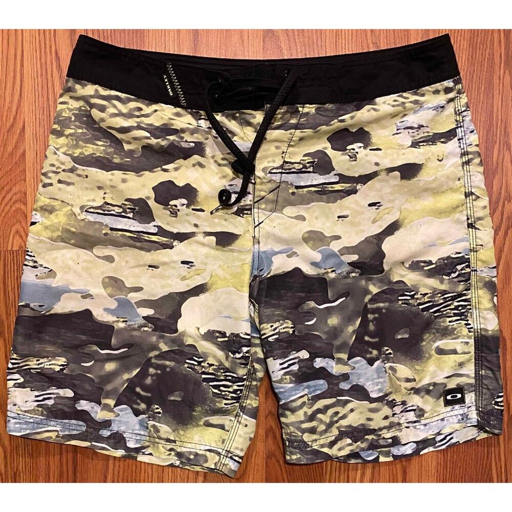 Oakley Board Shorts Mens 32 7" Acid Camo Beach Swim Trunks Drawstring Pocket
